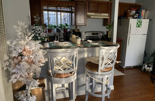Los Angeles Casa | Cozy apartment, located near new Ram stadium