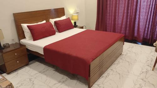 Islamabad Apartamento | Cozy apartment, luxury amenities!
