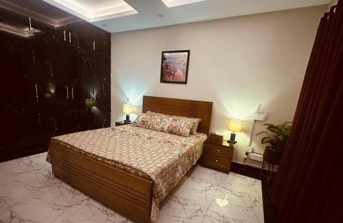Islamabad Apartamento | Cozy apartment, luxury amenities!