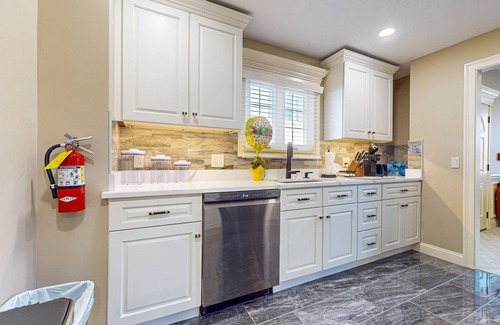 Holyoke Apartamento | Cozy apartment near I91 & Holyoke Medical Center + wifi