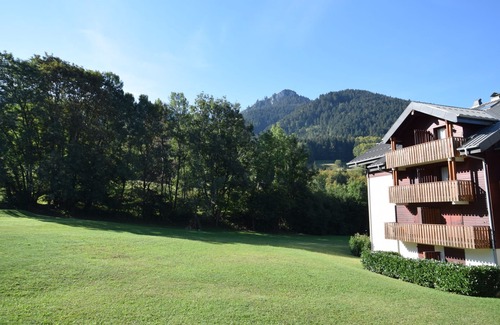 Bernex Apartamento | Apartamento acogedor cerca de pistas y senderos