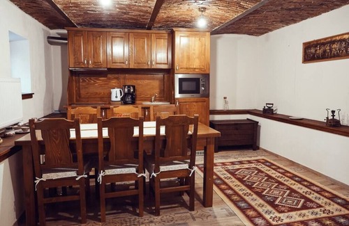Brasov Casa | Cozy Apartment - Residence in Brasov's Historical Center - Free Parking