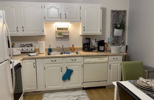 Kodak Casa | Cozy Apartment (sleeps 6)