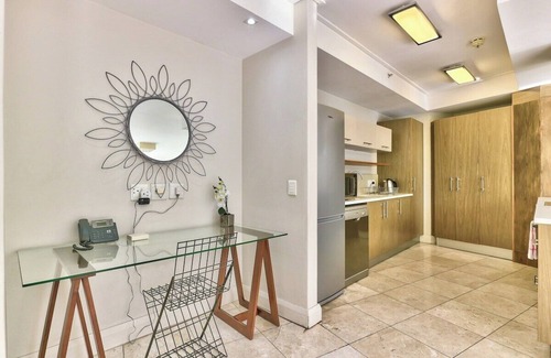 Victoria and Alfred Waterfront Apartamento | Cozy Apartment WiFi Centrally Located