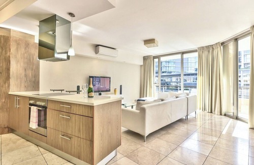 Victoria and Alfred Waterfront Apartamento | Cozy Apartment WiFi Centrally Located