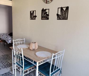 Riberac Casa | Cozy apartment, WiFi, garage, quiet city center