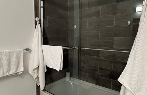 Industry Condominio | Cozy apartment with working space close to Manhattan