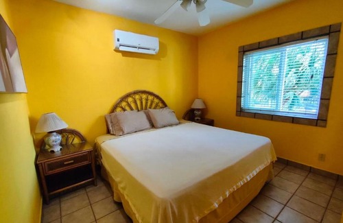 Colonia Independencia Apartamento | Cozy Apartment with Balcony and Pool