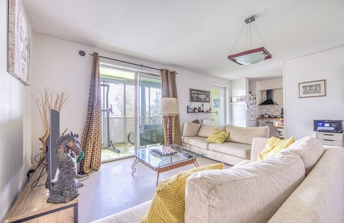Begles Apartamento | Acogedor apartamento con terraza cubierta y aparcamiento gratuito en Bègles
