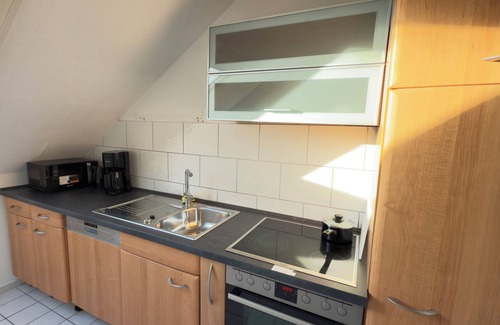 Leverkusen Apartamento | Cozy apartment with 3 single beds & kitchen in Leverkusen
