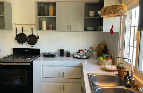 Villa Hermosa Apartamento | Cozy Apartment with Garden