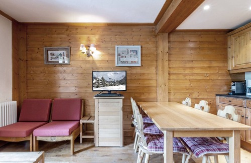 Val-d'Isere Apartamento | Apartamento acogedor con tonos cálidos y wifi en la residencia Roche des Fours