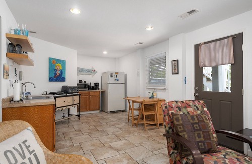 Kitty Hawk Casa | ACOGEDOR APTO. PARA PAREJA con kayak, SUP, bañera de hidromasaje