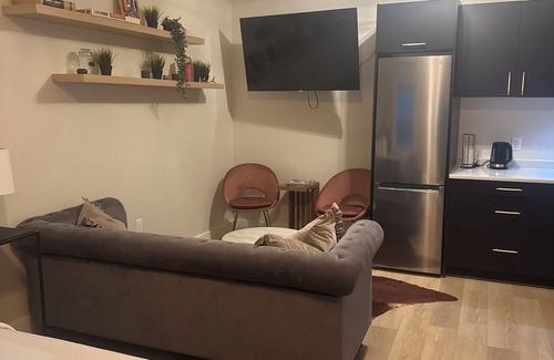 North End Apartamento | Cozy Apt in Central Halifax with Private Entrance