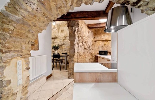 Ville Haute Apartamento | Cozy Apt w/ Smart TV, Elevator & Equipped Kitchen