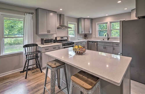 Skyland Cabaña | Cozy Arden Cottage, 2 Mi to Lake Julian Park!
