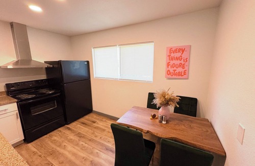 South Arlington Apartamento | Cozy Arlington Retreat-8 min Walk to AT&T Stadium, Globe Life Field
