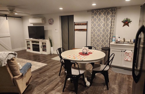 Era Casa | Cozy Barndo on 2 Acres w/EV Car Charger!