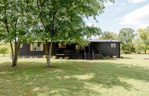 Sequatchie Casa | Cozy basecamp minutes from waterfalls, hiking and climbing
