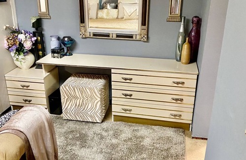 Englewood Casa | Cozy basement apartment in beautiful home