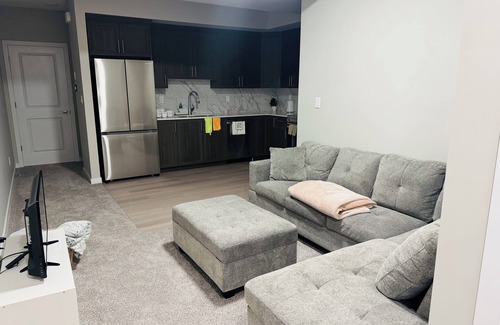 West Edmonton Casa | Cozy basement retreat