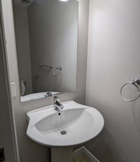 Timberlea Casa | Cozy Basement rooms 2 bedroom 2 queen beds home stay in halifax Nova Scotia