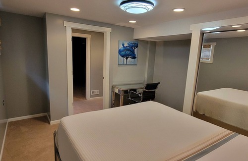 Glenview Casa | Cozy Basement with its own private entrance. 2 bedrooms and 1 full bath.