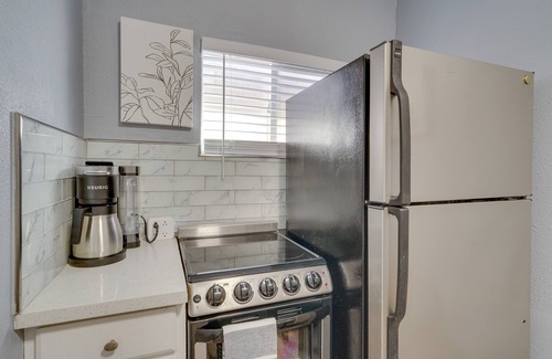 Ashland Casa | Cozy Bay Area Vacation Rental with Patio