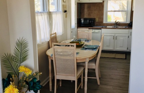 North Cape May Cabaña | Cozy Bay Cottage in North Cape May
