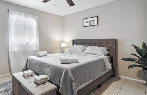 Ballast Point Apartamento | Cozy Bayshore - A Home Away From Home!