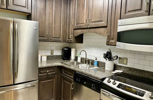 Summer Breeze Apartamento | Cozy Beach Condo! Safe Complex!