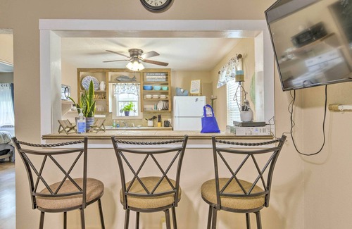 Aransas Pass Cabaña | Cozy Beach/Fishing Cottage in Aransas Pass!