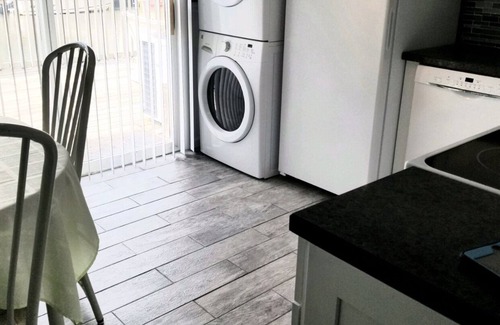 Caine Woods Casa | Cozy Beach Getaway- 136th St Ocean City, Maryland