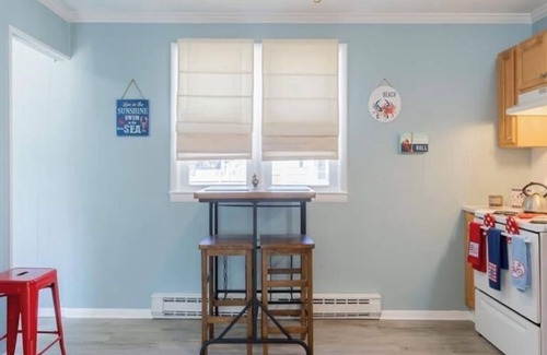 Villas Casa | Cozy beach retreat, 3-Bedroom Home in Villas, NJ, with the Best Sunsets!