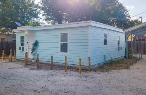 Aransas Pass Casa | Cozy BeachandFishing Cottage in Aransas Pass!
