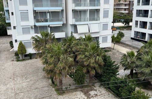 Radhime Apartamento | Cozy Beachfront Apartment in Radhime – Perfect for Families