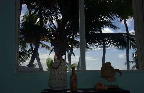Guardarraya Casa | Frente a la playa, piscina privada e impresionantes vistas al mar.