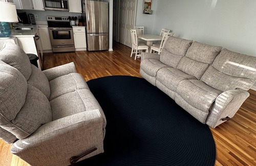 Wilmington Beach Condominio | Cozy beachfront property with amenities, completely renovated recently!