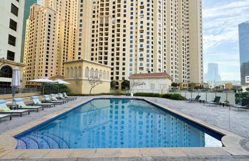 Dubai Marina Apartamento | Cozy Beachside 1-bedroom in Murjan