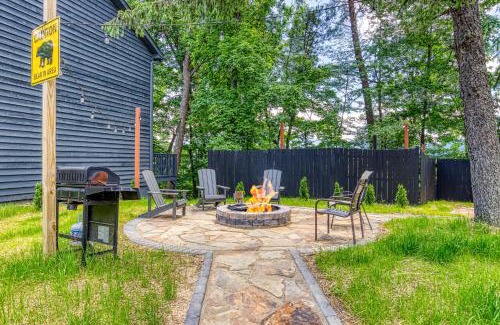 Pigeon Forge Casa | Cozy Bear Hill, Resort indoor Pool, Free Attraction Tickets, WIFI!
