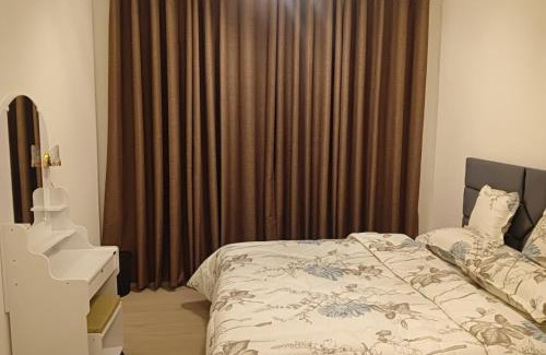 Ajman Casa | Cozy Beautiful Private Room with Shared Washroom
