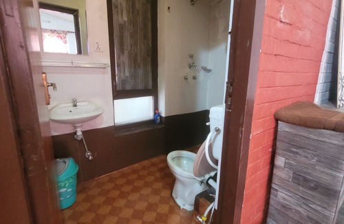 Kathmandu Cama Y Desayuno | Cozy bed & breakfast in lovely Kathmandu with WiFi