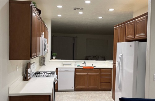 Victorville Casa | Cozy bedroom & private parking in Victorville