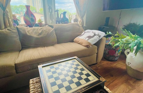 North Bergen Apartamento | Cozy bedroom with WiFi, AC in peaceful North Bergen
