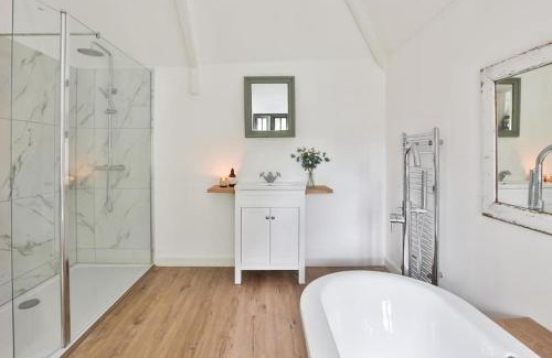 Beverston Casa | Cozy Beverston Castle Cottage:1 Bed/1 Bath Retreat