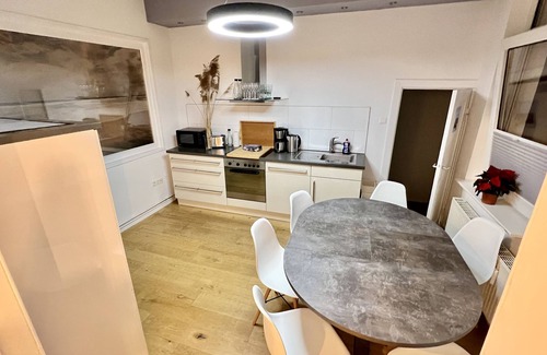 Burgeresch Apartamento | Cozy big apartment near City