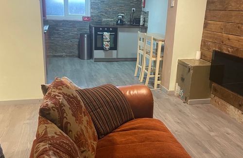 Acocks Green Apartamento | Cozy Birmingham Apartment Retreat