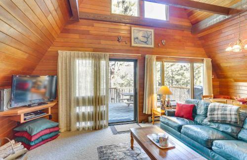 Rapid City Casa | Cozy Black Hills Nature Retreat with Private Deck!