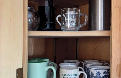 Markleeville Cabina | Cozy Blue Jay Nest Retreat