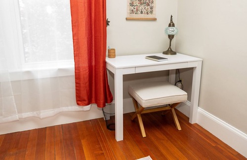 Holyoke Apartamento | Cozy Boho in The Highlands